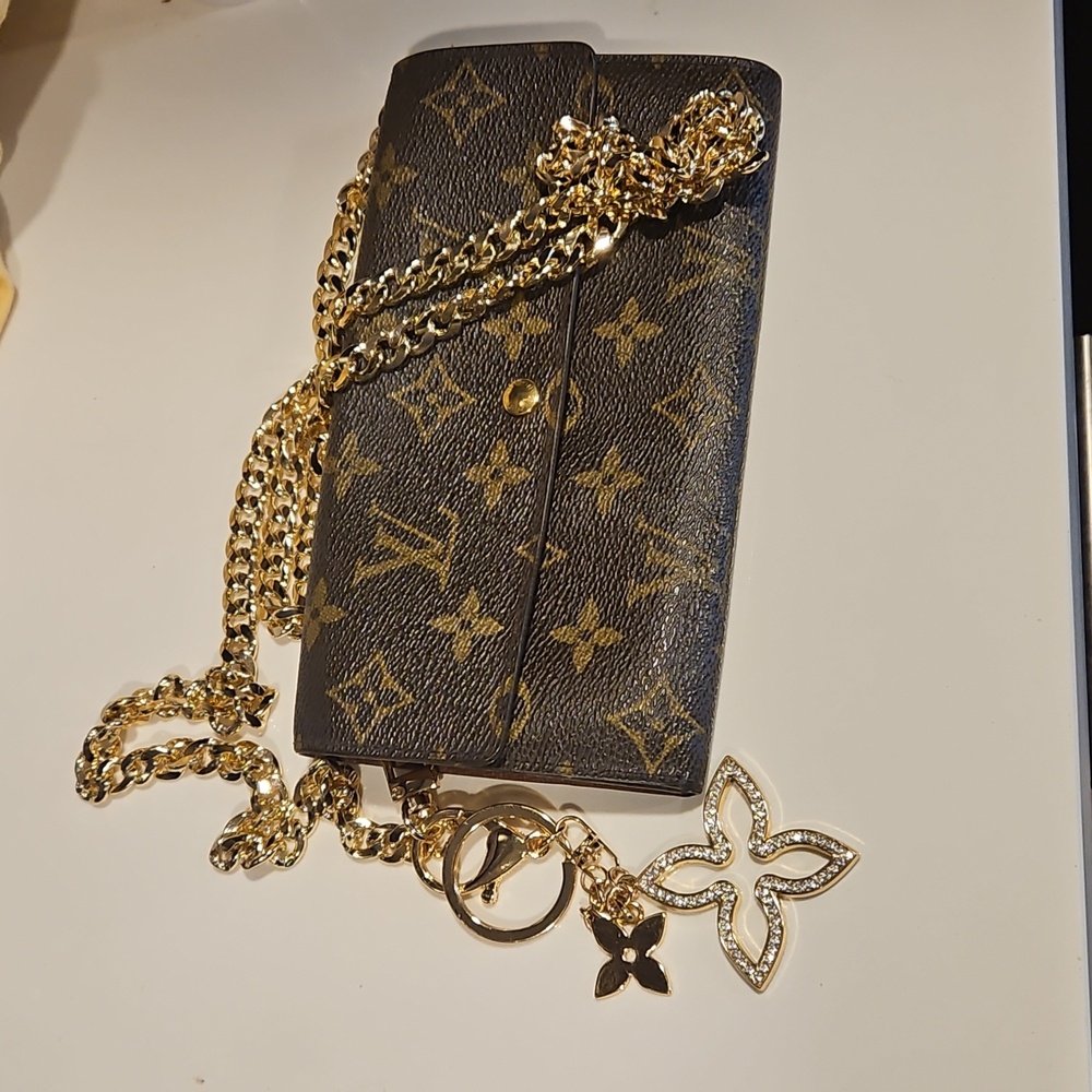 ❤️❤️Louis Vuitton Sarah Crossbody